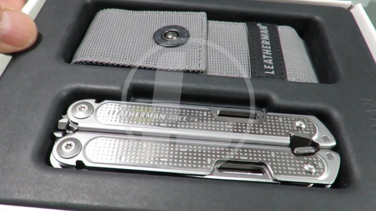 Мультиинструмент Leatherman Free P4, нейлоновый чехол, фотография 3